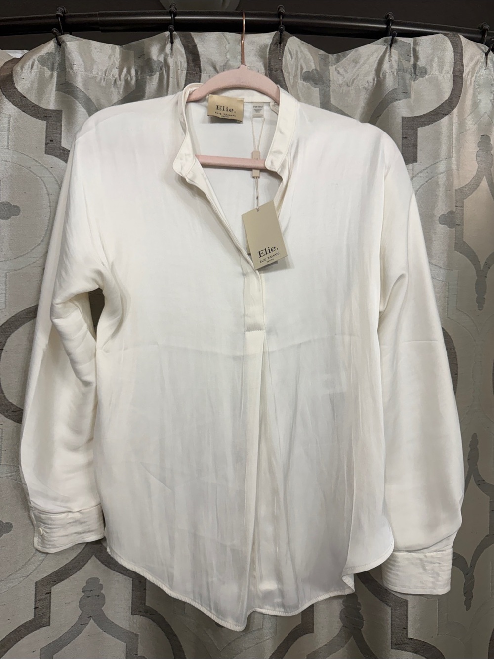 Elie Tahari White Buttonless Silk-Feel Popover Blouse